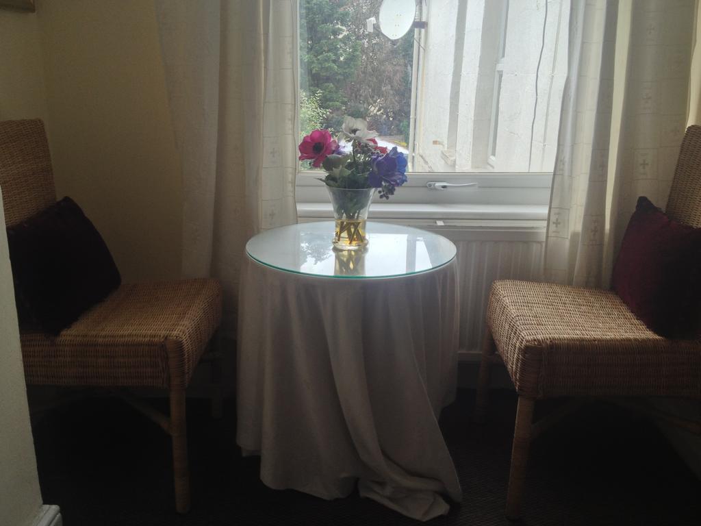 Malvern Lodge Guest House- Close To Beach, Train Station & Southend Airport Room photo